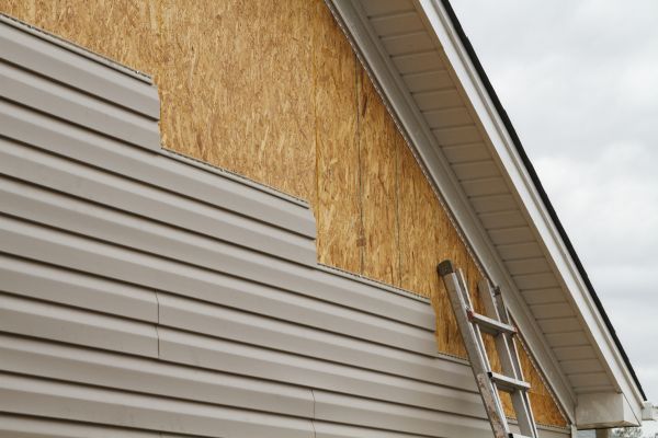 Loose Siding Replacement in Missouri City